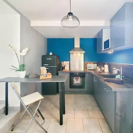 Maisonnette Avec Extérieur Avec Parking